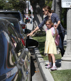 JENNIFER GARNER PICKS THE WRONG CAR
