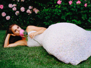 La actriz estadounidense Natalie Portman en el posado para la campa¿a de publicidad 2013 del perfume Miss Dior.