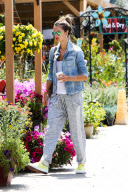 *EXCLUSIVE* Alessandra Ambrosio: Flower Power in Brentwood