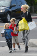 Gwen Stefani takes Kingston and Zuma out for models