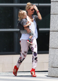 Exclusive... Kate, Matthew & Bingham Out For A Stroll In Santa Monica -NO INTERNET USE WITHOUT PRIOR AGREEMENT 