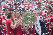 Fussball: FC Bayern München vs FC Augsburg 3:0