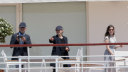 Steven Spielberg and his familly had lunch at Eden Roc hotel in Cannes.