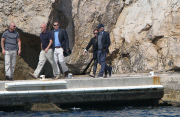 Steven Spielberg and his familly had lunch at Eden Roc hotel in Cannes.