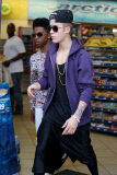 Justin Bieber and Lil Twist make a quick stop at AmPm