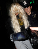 AMANDA BYNES GETS ARRESTED