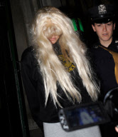 AMANDA BYNES GETS ARRESTED