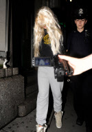 AMANDA BYNES GETS ARRESTED