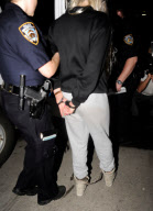 AMANDA BYNES GETS ARRESTED