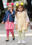 Sarah Jessica Parker`s Twins Spotted Walking to School