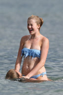  Ireland Baldwin and Slater Trout PDA in Hawaii **NO Australia**