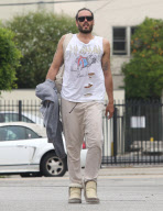 Russell Brand Heads To His Yoga Class 