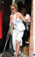 BRITNEY SPEARS IN SANTA MONICA, AMERICA -19 JUN 2004