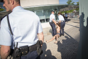 FEMEN Protest vor dem Kanzleramt in Berlin