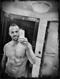Craig David posts shirtless selfie