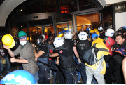 Turkey : Istanbul protest at night