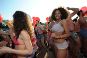 DESIGUAL SEMINAKED PARTY