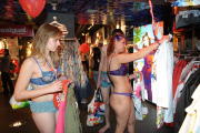 DESIGUAL SEMINAKED PARTY