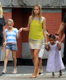 Heidi Klum Out For A Stroll With Her Family In NYC 