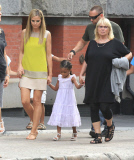 Heidi Klum Out For A Stroll With Her Family In NYC 