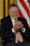 Bush and Obama present Daily Point of Light Award