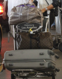 NABILLA BENATTIA ARRIVE A LOS ANGELES