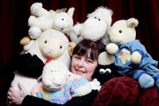 Shaun das Schaf war das Erste - Jetzt besitzt Michelle Sullivan die wohl grösste SchafSammlung Grossbritanniens