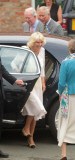 Glückwünsche für den frischgebackenen Opa - Prinz Charles beim Besuch in Bugthorpe