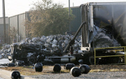 Explosions at Florida gas plant 'probably human or equipment error'