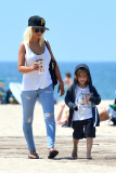 *EXCLUSIVE* Christina Aguilera and Jordan Bratman reunite with Max at a Beach Birthday Party **WEB EMBARGO UNTIL 7AM  08/13/2013**