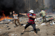 Army cracks down on Morsi supporters 