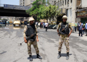 Egyptian security forces take control of al-Fatah mosque