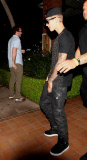 EXCLUSIVE Justin Bieber leaving Toscana Part 2