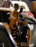 Miley Cyrus leaves High Voltage Tattoo