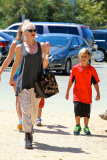 Gwen Stefani and the boys head to the LA museum - Part 2