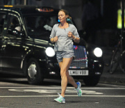 EXC: STELLA MCCARTNEY GOES FOR A RUN!