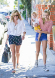 Reese Witherspoon, Ava and Tennessee grab lunch together - Part 2