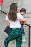 Miranda Kerr and Flynn spend time with her parents at the Museum