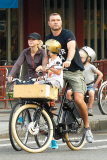 Naomi Watts and Liev Schreiber make it a bike trip morning