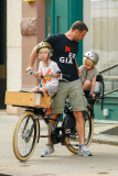 Naomi Watts and Liev Schreiber make it a bike trip morning