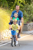 Naomi Watts and Liev Schreiber make the school run a workout - Part 2