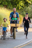 Naomi Watts and Liev Schreiber make the school run a workout - Part 2