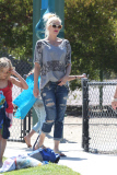 Pregnant Gwen Stefani relaxes as her boys Play - Part 2