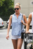 Emily VanCamp and Josh Bowman go grocery shopping at Gelson's