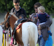 Jennifer Garner Takes Her Family to a Community Party 