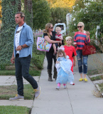 Pregnant Gwen Stefani & Family At A Party In Hollywood 