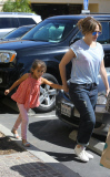 Jennifer Lopez gives Emme a big kiss!
