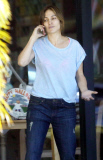 Jennifer Lopez looks tired on the phone NO MAKE UP