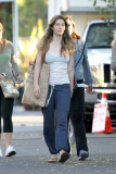 *EXCLUSIVE* Jessica Biel and Zosia Mamet arrive on the set of "Shiva and May"
