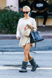 Pamela Anderson shows off her new look